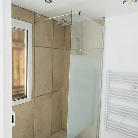 Du Garde Barriere Kır Evi Grimbosq